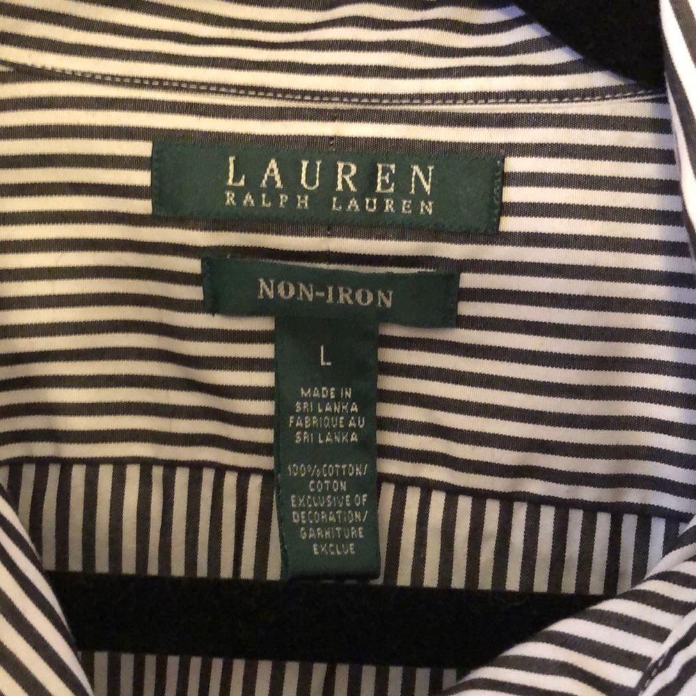 Women’s Ralph Lauren button down - Picture 3 of 4